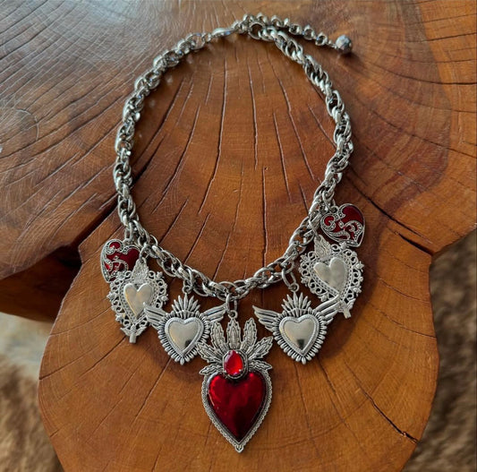Collar Plateado Corazón Rojo