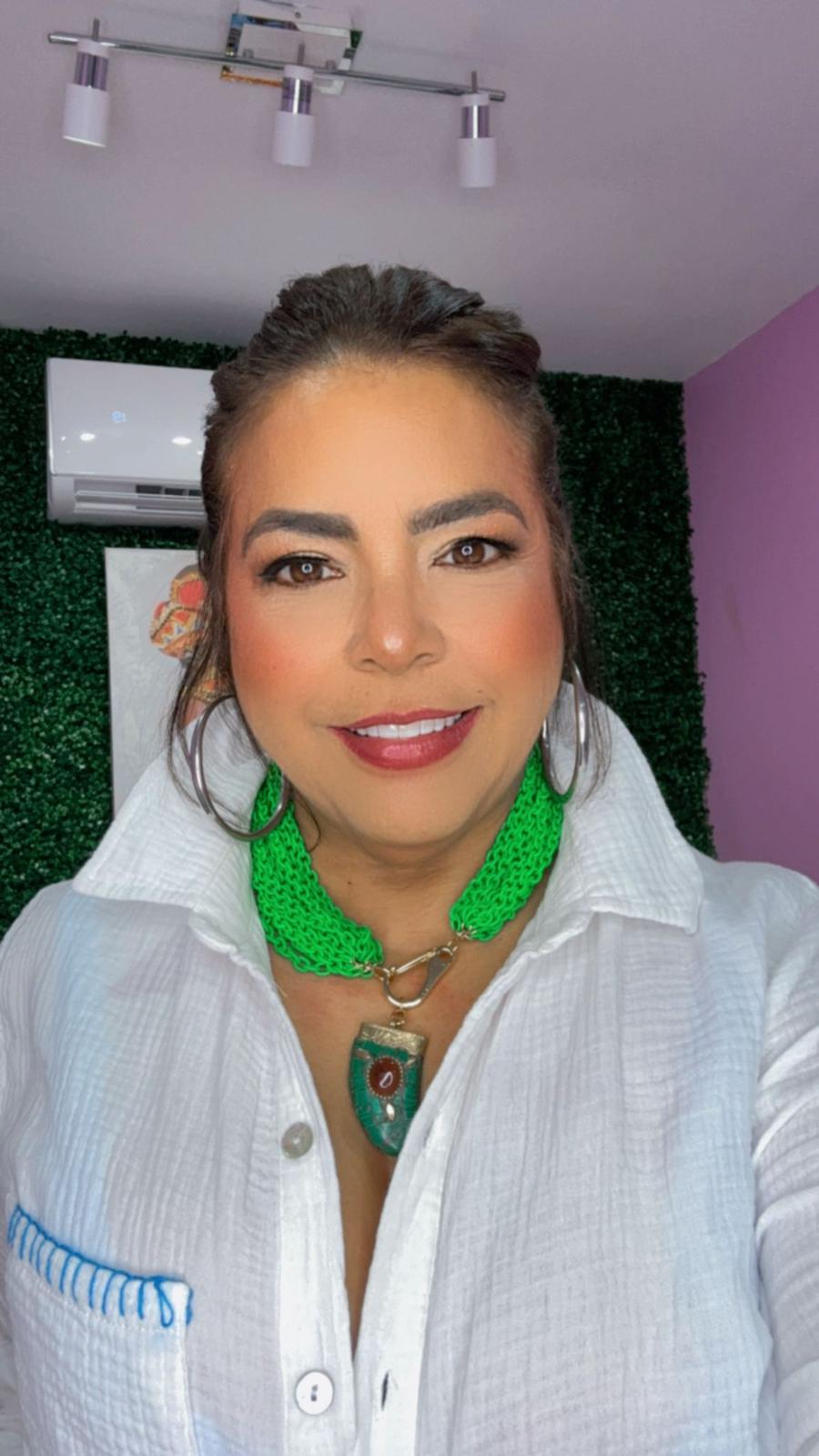 Collar Elegante Verde